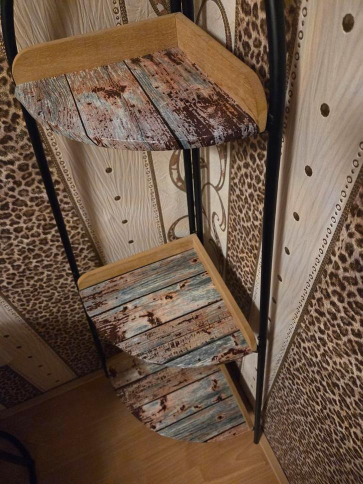 2  hoek etagère, Huis en Inrichting, Woonaccessoires | Etagères, Zo goed als nieuw, Ophalen of Verzenden