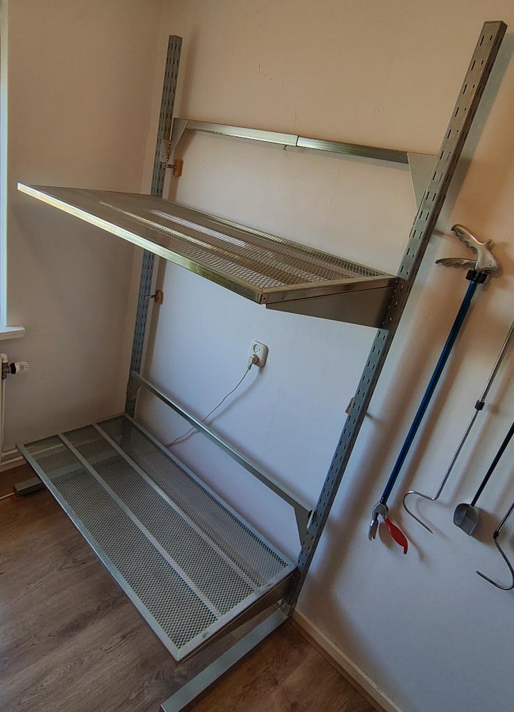 Metalen stelling Ikea industriële kwaliteit, Ophalen, Zo goed als nieuw
