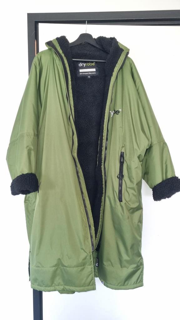 Dryrobe warme omkleedjas changing robe, Watersport en Boten, Watersportkleding, Zo goed als nieuw, Overige typen, Dame of Heer