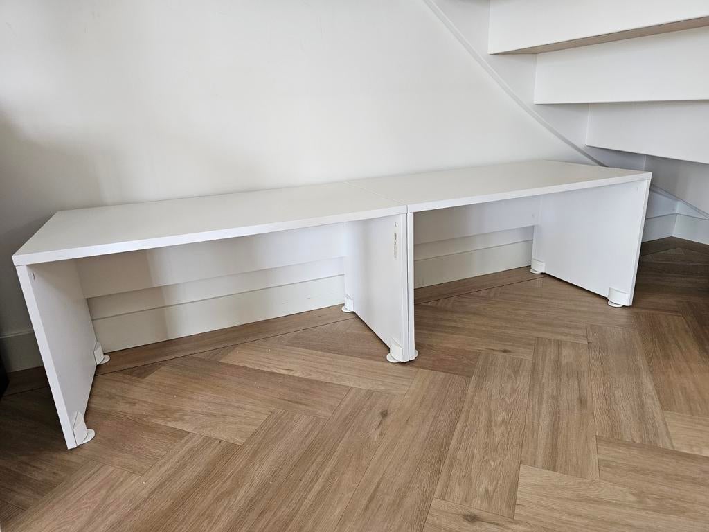 2 x IKEA SMASTAD / STUVA kinder tafel speelhoek, Ophalen, Zo goed als nieuw, Tafel(s)