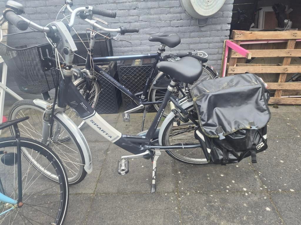 2 opknappers: Gazelle herenfiets en Sparta damesfiets, Ophalen, Gebruikt, Gazelle