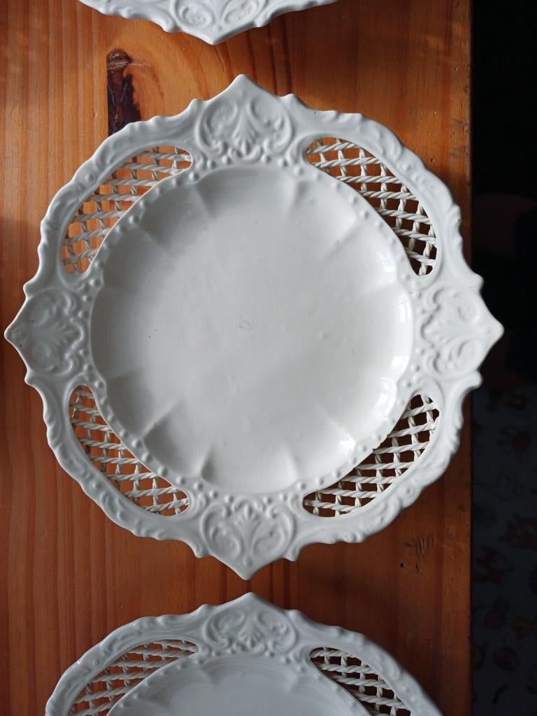 Antieke gebaksbordjes, Ophalen