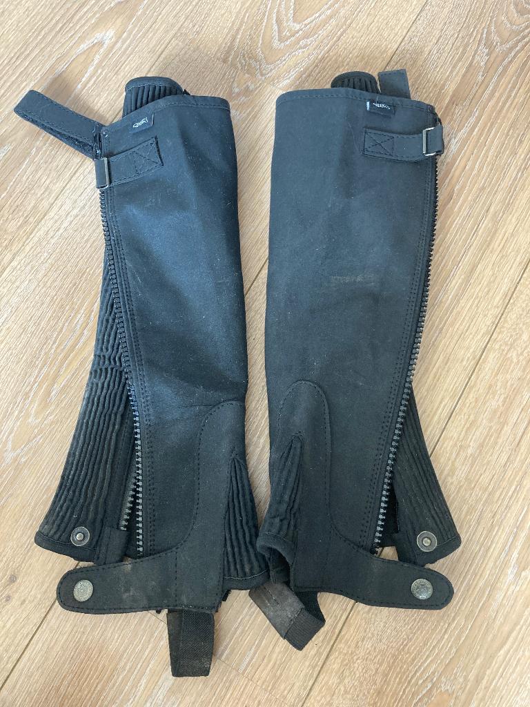 QHP chaps, maat M, Dieren en Toebehoren, Paardrijkleding, Gebruikt, Overige soorten, Kinderen, Ophalen of Verzenden