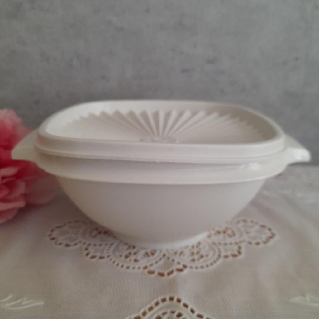 Retro vintage Tupperware schaal met sterdeksel, Ophalen of Verzenden, Schaal