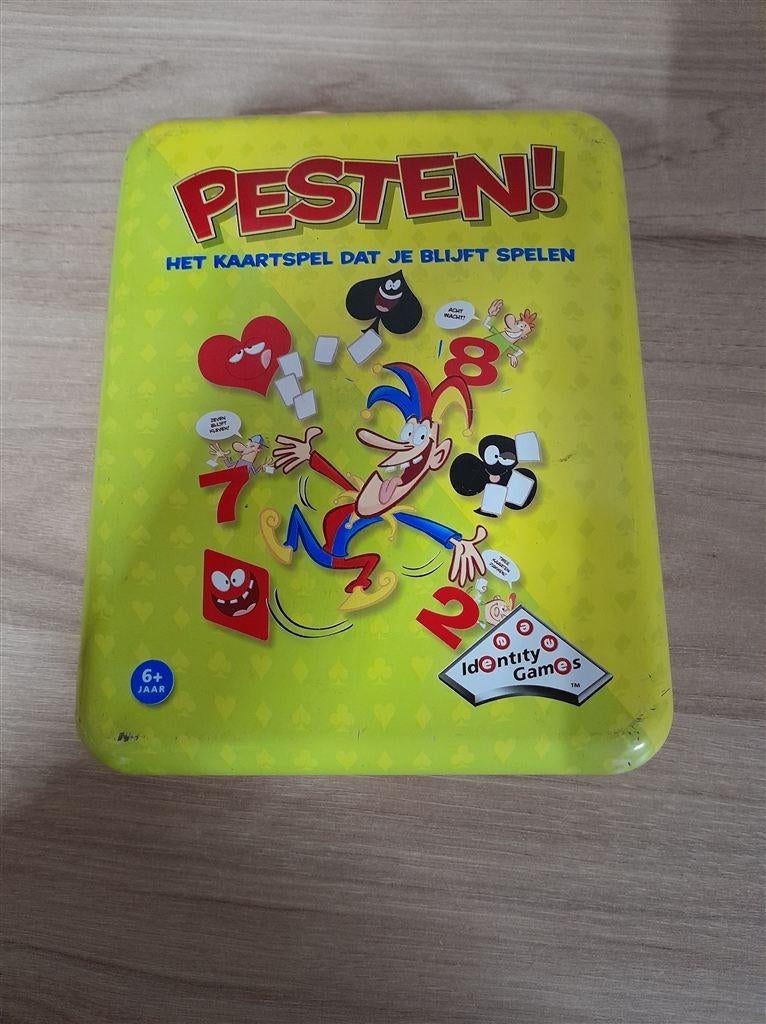 pesten in blik - s4782