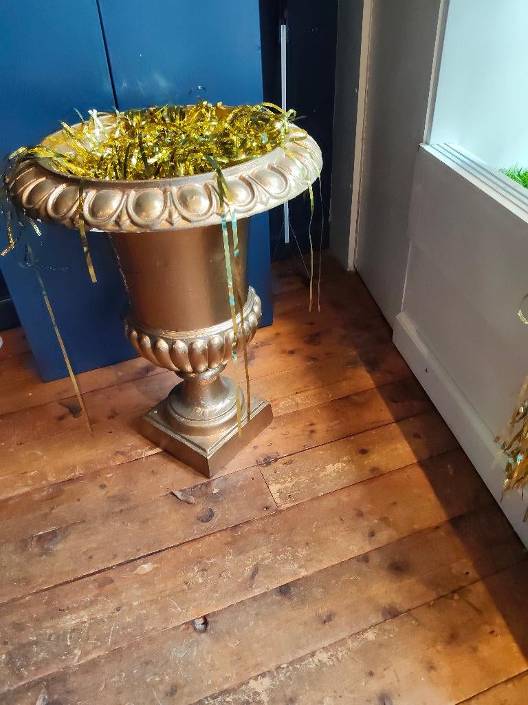 Gietijzeren vaas, Ophalen, Gebruikt