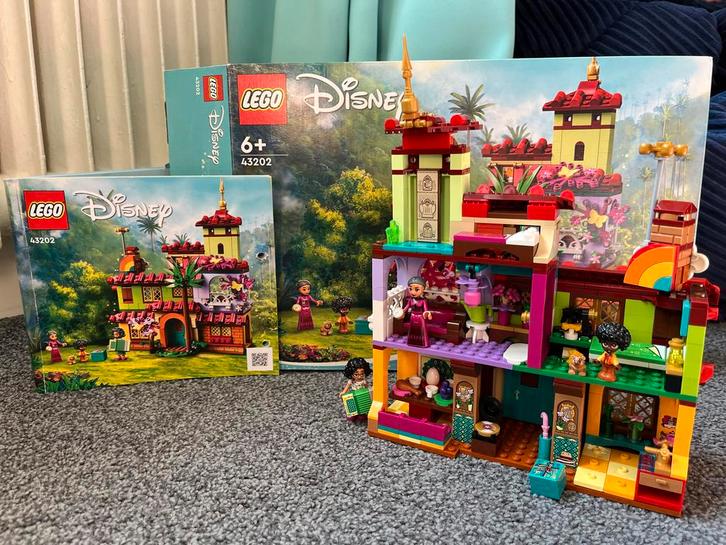 Lego Disney Encanto Het Madrigal Huis 43202, Kinderen en Baby's, Speelgoed | Duplo en Lego, Zo goed als nieuw, Lego, Complete set