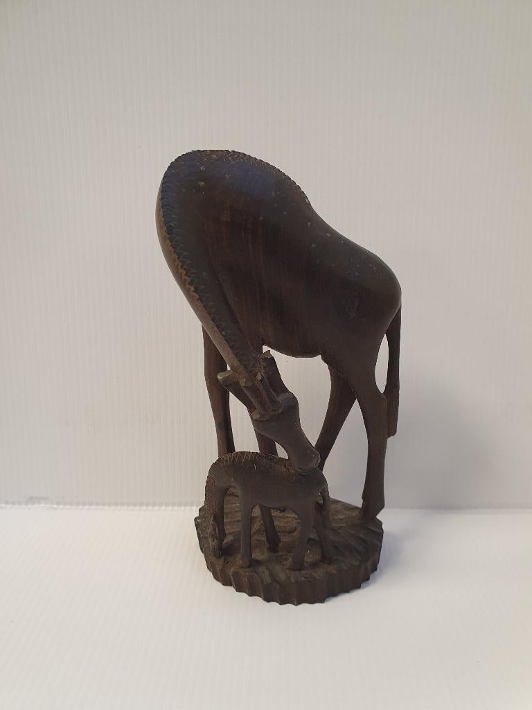 houtensnijwerk van 2 paarden, Antiek en Kunst, Kunst | Beelden en Houtsnijwerken, Houtsnijwerk, Minder dan 20 cm, Ophalen of Verzenden