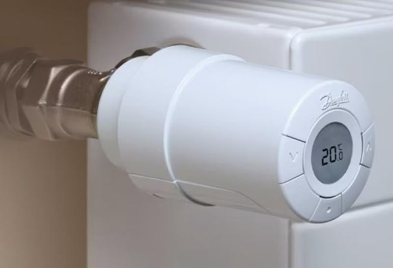 5 Danfoss Living Connect Z radiator thermostaatkranen, Ophalen of Verzenden, Slimme thermostaat, Zo goed als nieuw