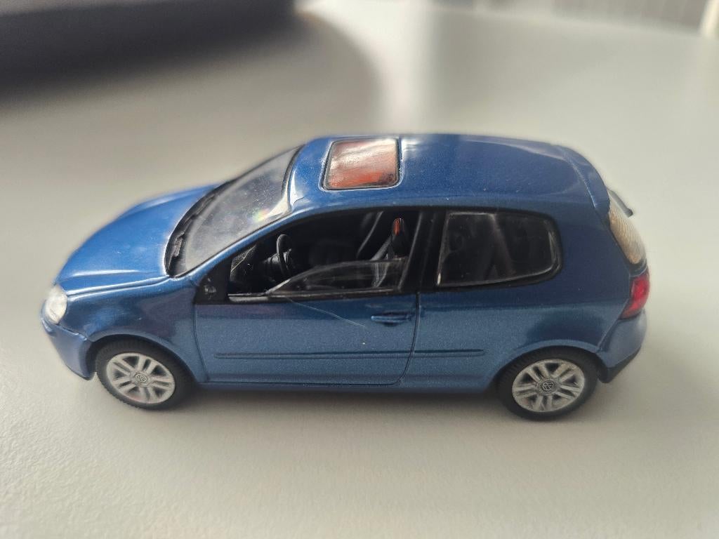 Volkswagen Golf 5 , 3 deurs, Ophalen of Verzenden, Gebruikt, Auto, Schuco