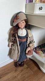 Oude  poseleinen pop shertogenbosch, Ophalen of Verzenden, Zo goed als nieuw, Pop