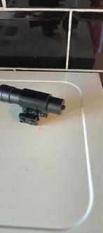 Rode laser met mounting (past op elke rail), Ophalen of Verzenden, Landmacht, Nederland