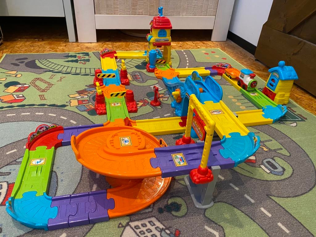 Vtech Toet Toet Auto’s Treinstation, Kinderen en Baby's, Speelgoed | Vtech, Ophalen, Zo goed als nieuw, 2 tot 4 jaar