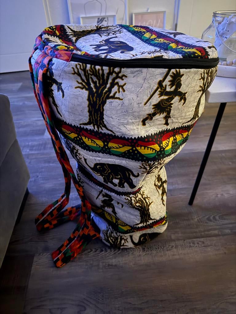 Authentieke Djembe uit Gambia met hoes, Muziek en Instrumenten, Drumstellen en Slagwerk, Ophalen of Verzenden, Nieuw, Overige merken
