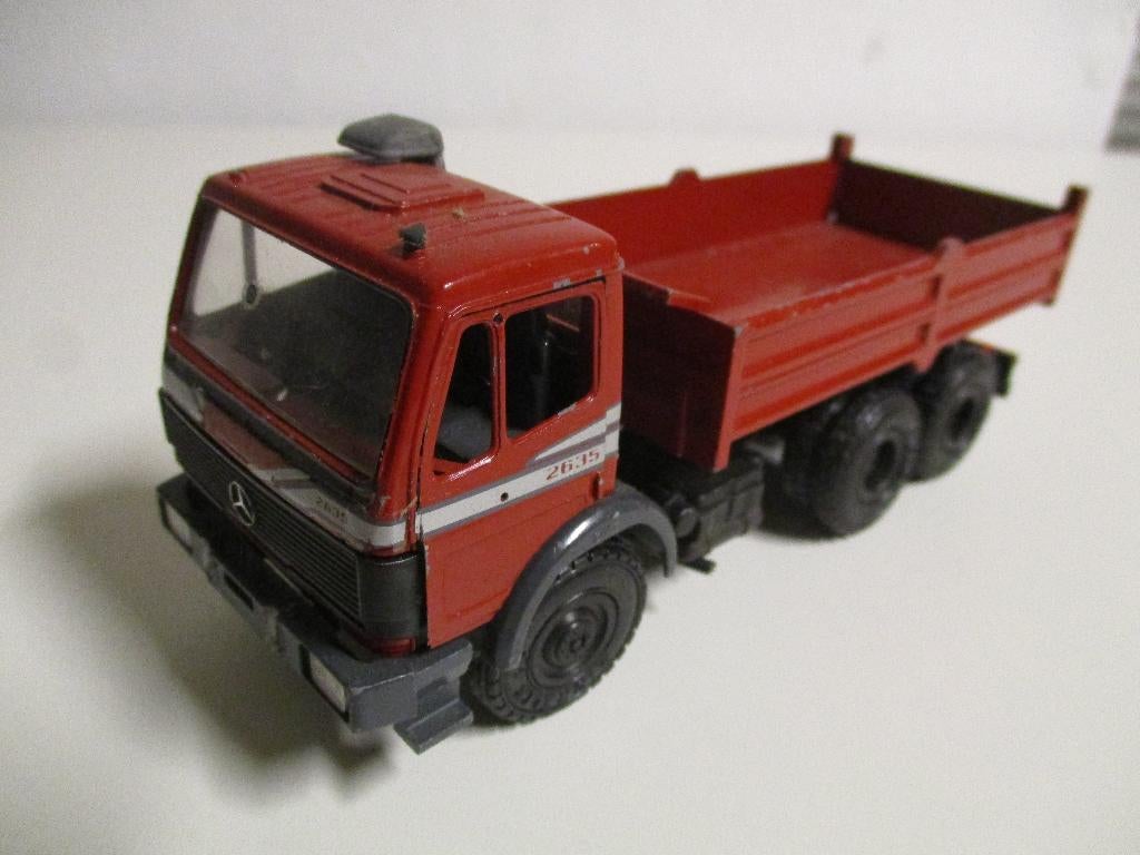 NZG Mercedes 2635 kipper, Hobby en Vrije tijd, Modelauto's | 1:50, Ophalen of Verzenden, Gebruikt, Bus of Vrachtwagen, NZG