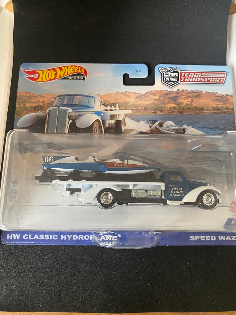 Hot wheels team transport classic hydroplane, Hobby en Vrije tijd, Modelauto's | Overige schalen, Mattel, Mattel, Nieuw, Ophalen of Verzenden