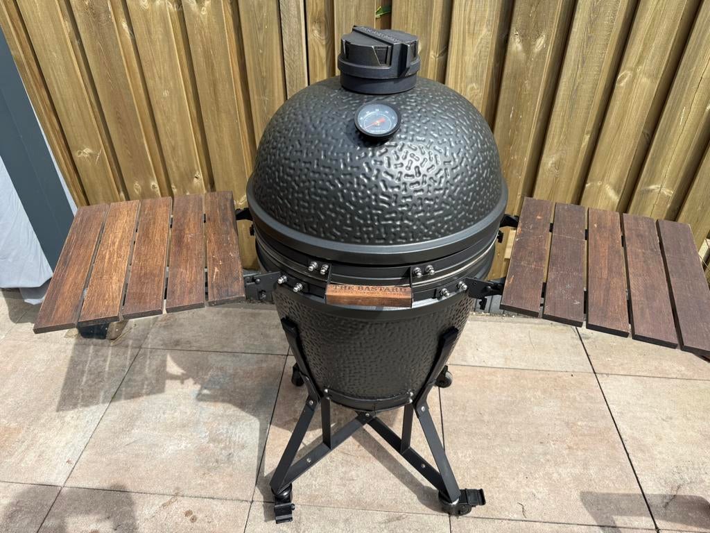 Kamado The Bastard - large - top conditie incl. Bastard hoes, Ophalen, Zo goed als nieuw
