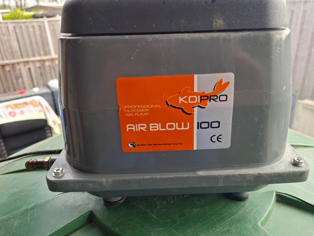 KOIPRO Air Blow 100 Luchtpomp voor vijver, Tuin en Terras, Waterpompen, Gebruikt, Elektrisch, Overige typen, Ophalen of Verzenden