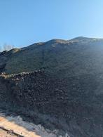 mooie vaste mest voor de moestuin, Ophalen, Mest