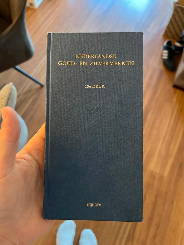 Nederlandse Goud- en Zilvermerken meesterdruk, Boeken, Hobby en Vrije tijd, Gelezen, Overige onderwerpen, Ophalen of Verzenden