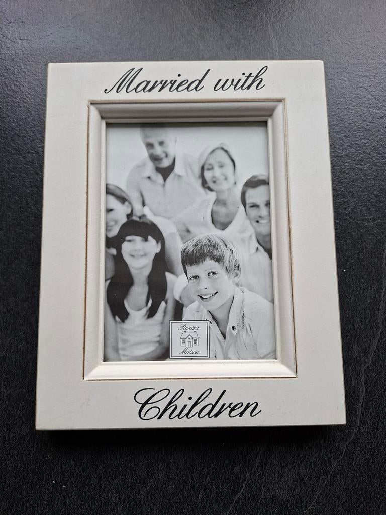 Riviera Maison fotolijst 'Married with Children' wit, Audio, Tv en Foto, Fotografie | Fotolijsten, Ophalen of Verzenden