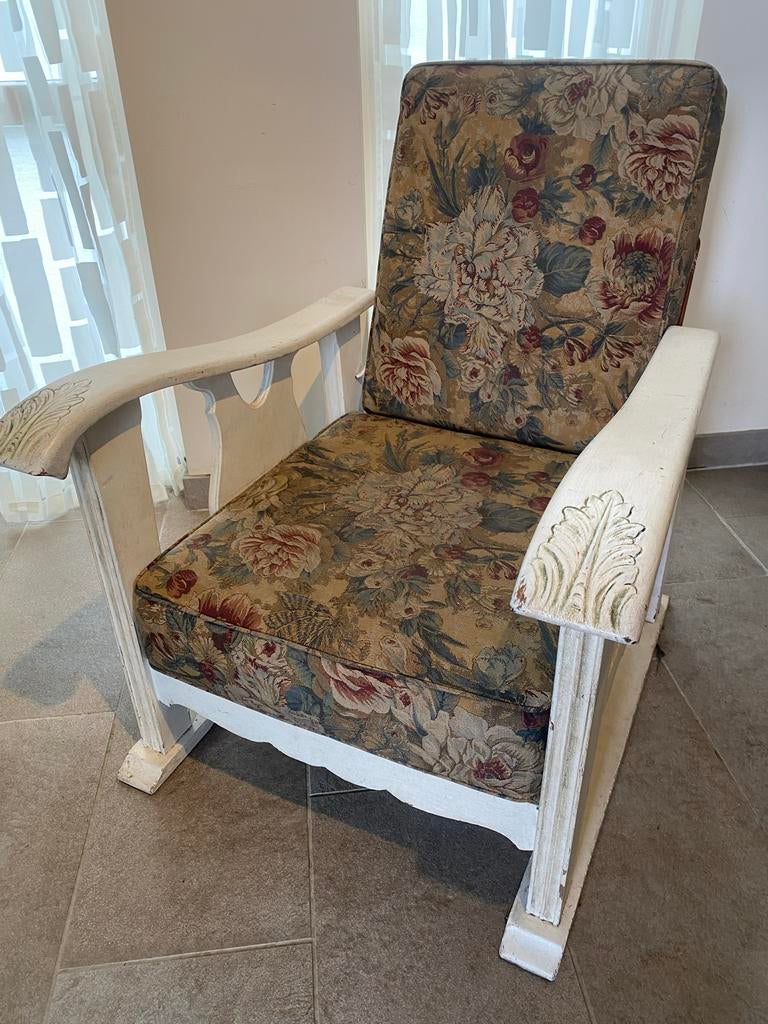 Klassieke rookstoel met nieuw beklede kussens, Antiek en Kunst, Antiek | Meubels | Stoelen en Banken, Ophalen