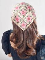 Knitted flower headband, Ophalen of Verzenden, Zo goed als nieuw, Jongen of Meisje