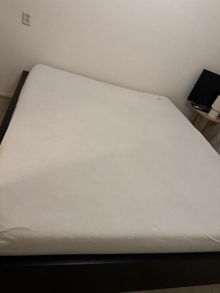 Ikea Malm bed zwart 180x200 met/zonder matras, Huis en Inrichting, Slaapkamer | Bedden, Gebruikt, Tweepersoons, 180 cm, 200 cm