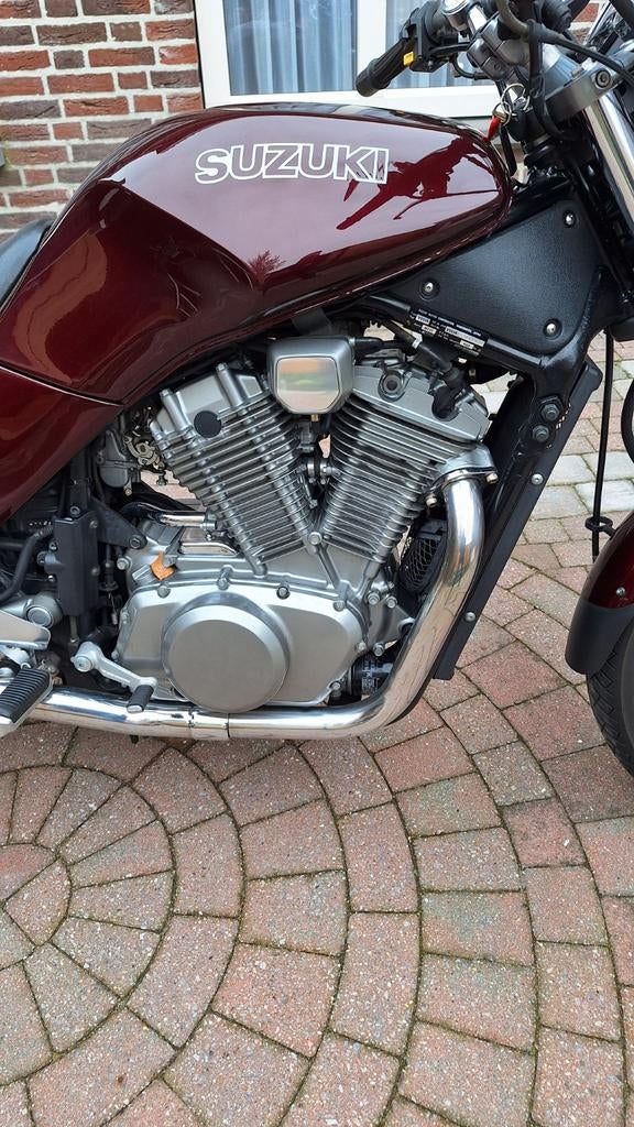 Motoren bordeau rood zie foto's, Ophalen