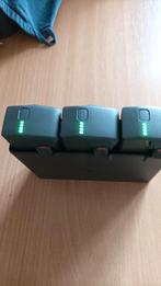 DJI Avata 2 Batterijen met Oplaad station, paar keer geladen, Audio, Tv en Foto, Drones, Ophalen of Verzenden, Zo goed als nieuw