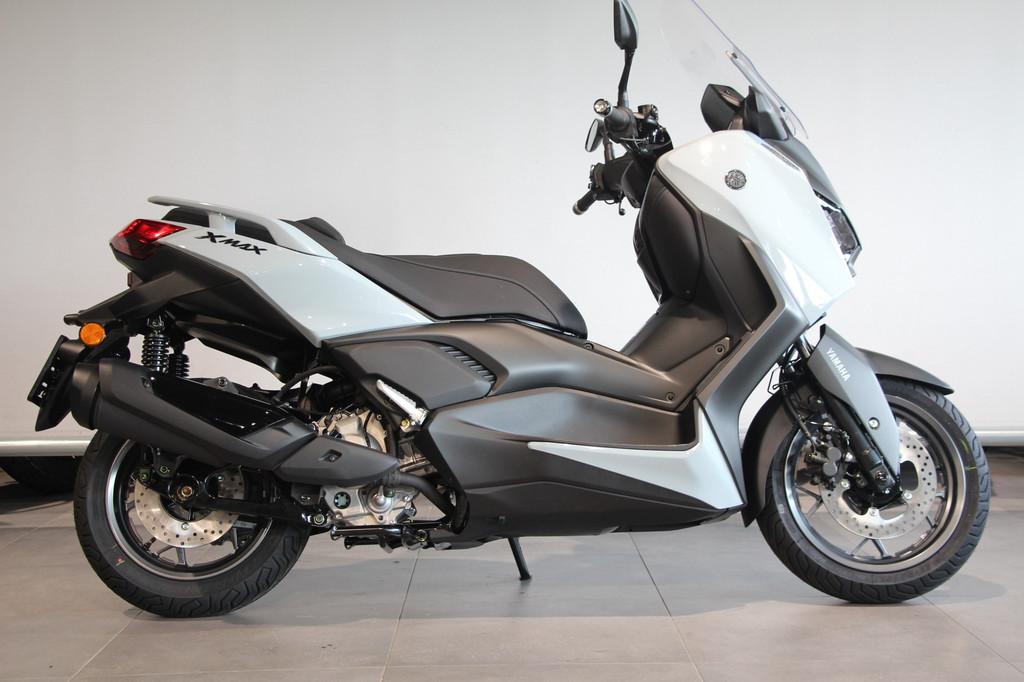 Yamaha X MAX 300 TECHMAX + (bj 2025), Motoren, Motoren | Yamaha, Scooter, Klantenservice@yamaha-motor.nl, Koolhovenlaan 101
1119 NC  Schiphol-Rijk, NL