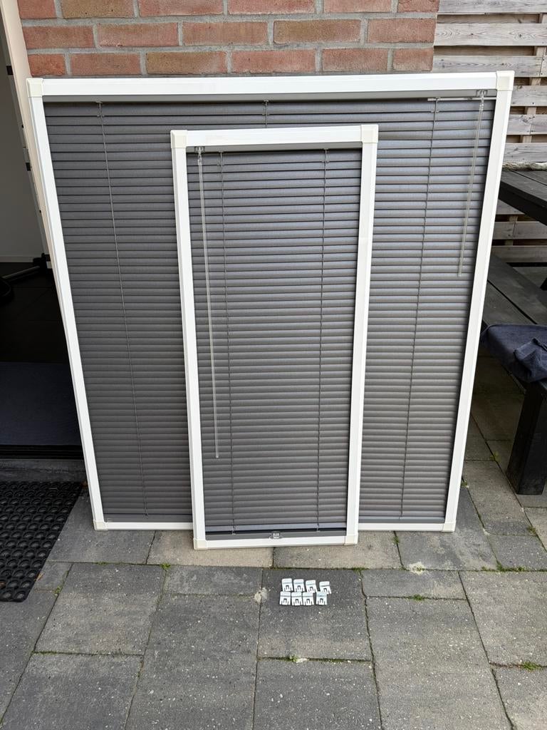 Jaloezieën zonder boren (in aluminium frame), Raamkozijn, Aluminium, Zo goed als nieuw, Ophalen