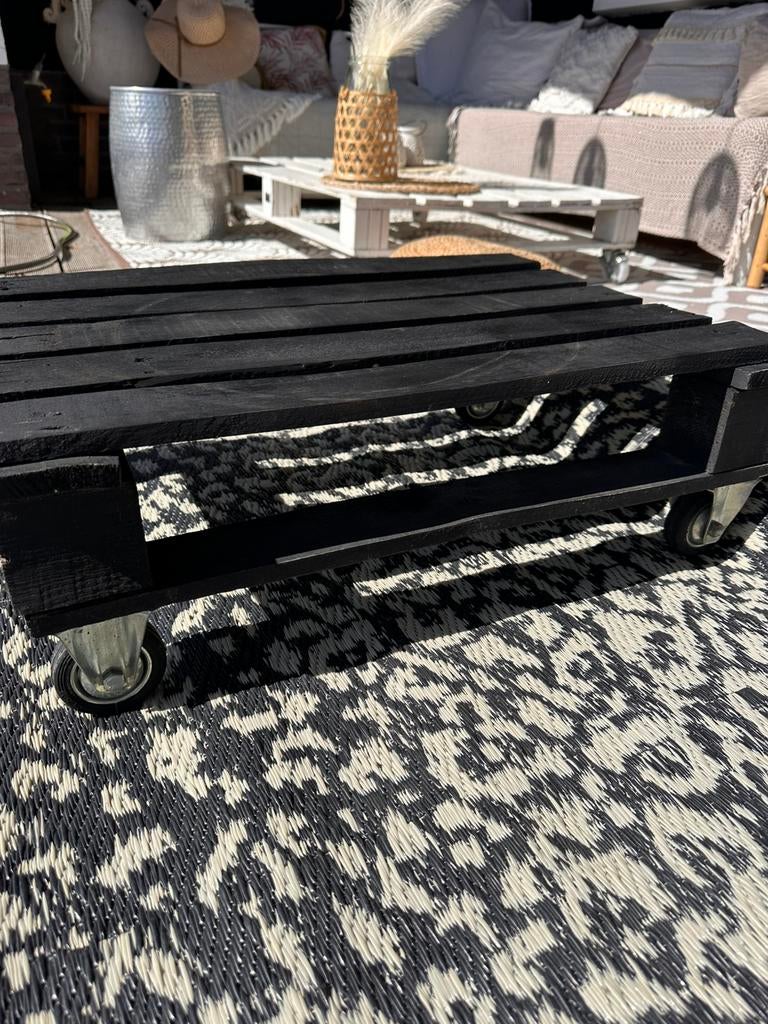 Zwarte tuin tafeltje ( pallet ) op wielen, Tuin en Terras, Ophalen