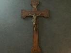 Houten kruisbeeld met Jezus, Ophalen of Verzenden