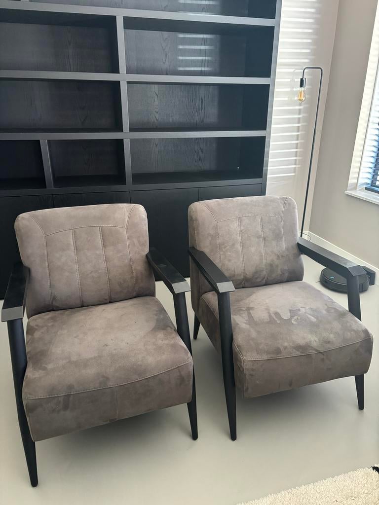 Grijze stoelen met armleuningen en zwart onderstel, Huis en Inrichting, Ophalen, Gebruikt, Twee, Stof
