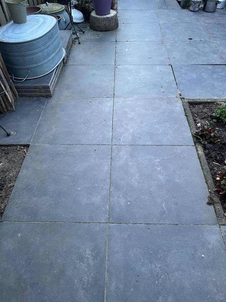 Tuintegels 60x60 zwart/antraciet - ca. 32 stuks, Tuin en Terras, Tegels en Klinkers, Ophalen, Gebruikt, 10 m² of meer, Beton