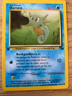 Horsea | Edition 1 | 49/62 | Fossil, Hobby en Vrije tijd, Verzamelkaartspellen | Pokémon, Ophalen of Verzenden, Zo goed als nieuw