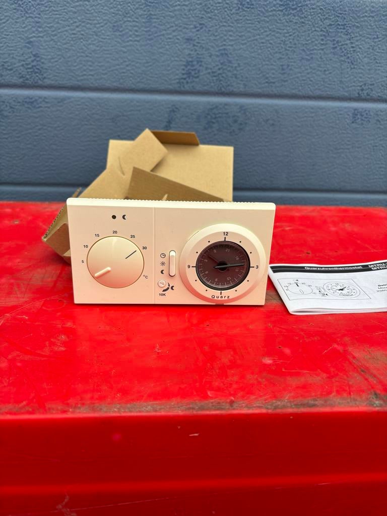 Kundo MTRU-T Kwarts Klokthermostaat, Doe-het-zelf en Verbouw, Thermostaten, Ophalen of Verzenden, Nieuw