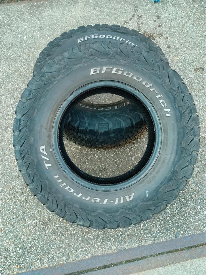 4x BF Goodrich All-Terrain T/A KO2 265/70R16 Offroad Banden, Auto-onderdelen, Banden en Velgen, Band(en), All Season, 16 inch