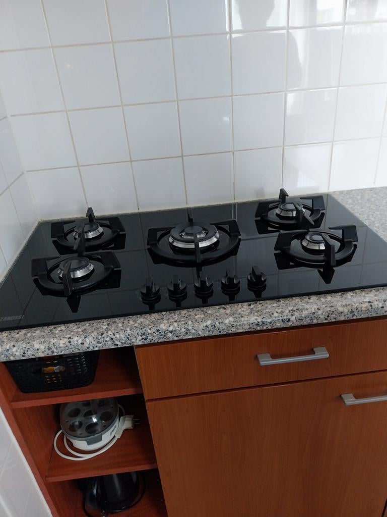 Zanussi kookplaat op glas ZGO98520BA, Witgoed en Apparatuur, Kookplaten, Ophalen, Gebruikt, Inbouw, Gas