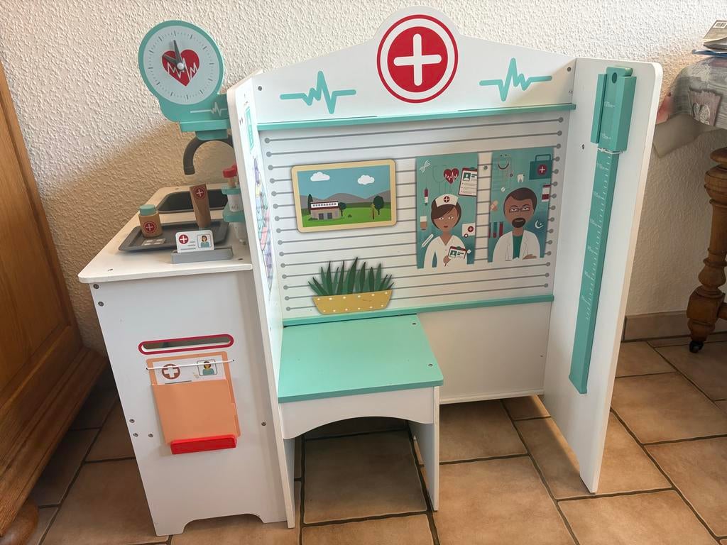 Houten Dokters Praktijk Speelset voor Kinderen, Ophalen, Zo goed als nieuw, Jongen of Meisje