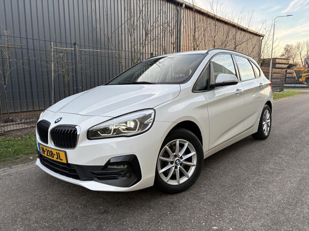BMW 2 Serie Active Tourer 216d Executive / NAVI / AIRCO ECC, Auto's, BMW, Voorwielaandrijving, Gebruikt, Euro 6, 116 pk