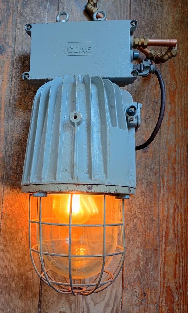 Hele bijzondere hanglamp van een olieplatform., Huis en Inrichting, Lampen | Hanglampen, Ophalen, Glas, Industriëel, 75 cm of meer