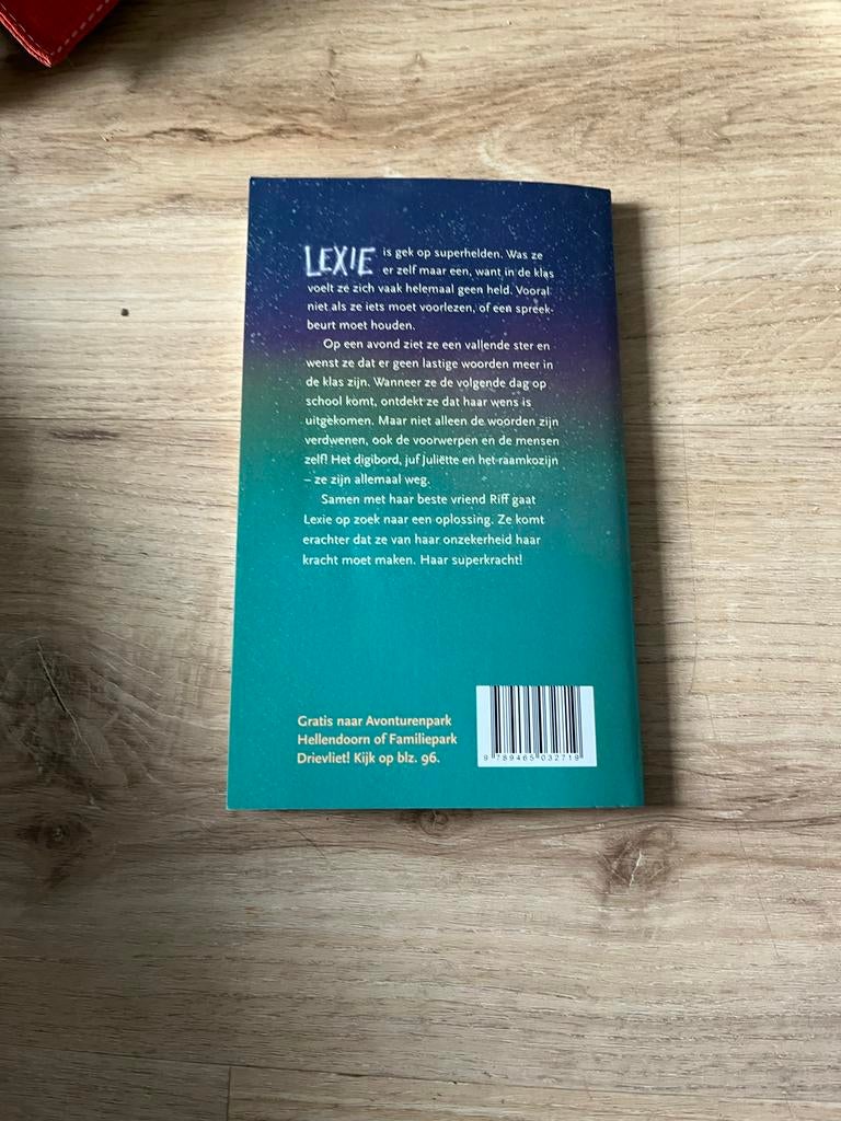 Lexie en Pneumonoultramicroscopicsilicovolcanoconiosis, Ophalen of Verzenden, Zo goed als nieuw, Fictie algemeen