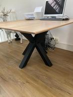 Vierkante eiken tafel130x130 met zwarte kruispoot, Huis en Inrichting, Tafels | Eettafels, Ophalen, Zo goed als nieuw, 100 tot 150 cm