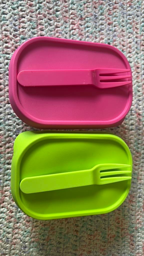 Fruitbakjes Rosti Mepal, roze en groen, met vorkje, Ophalen of Verzenden, Gebruikt, Groen, Overige typen