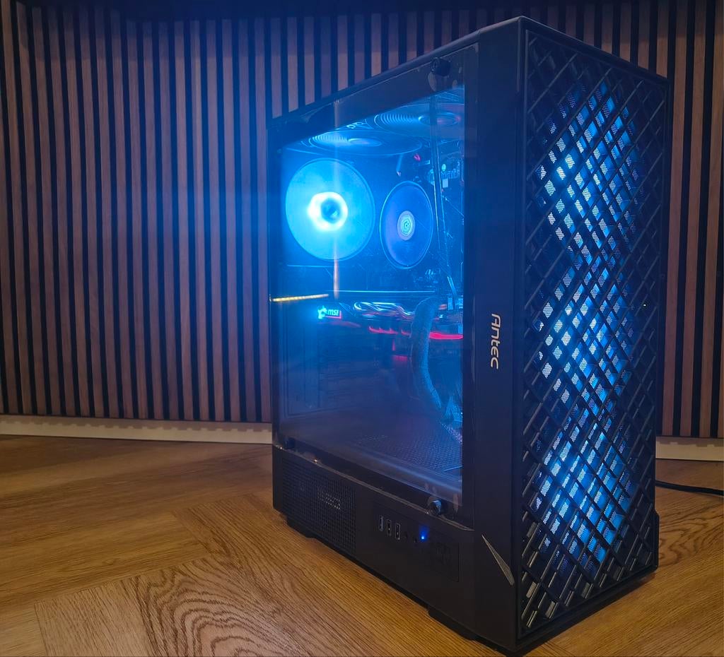 Game pc, Computers en Software, Computerbehuizingen, Ophalen of Verzenden, Zo goed als nieuw