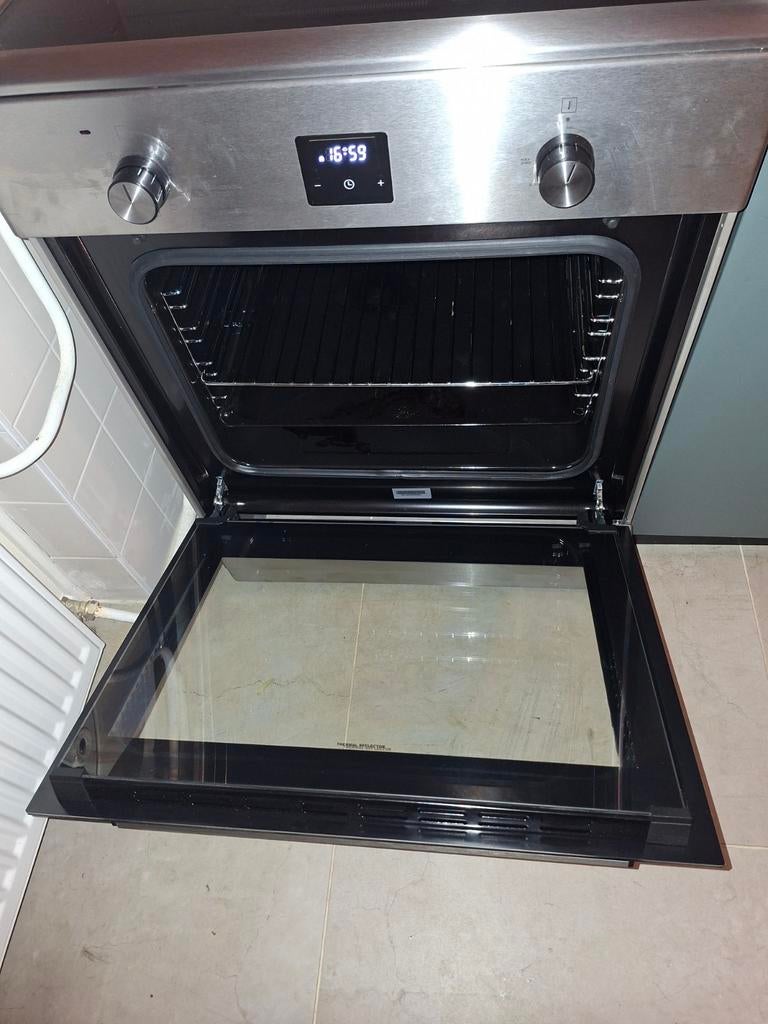 Te koop een elektrische koenic fornuis, Witgoed en Apparatuur, Ophalen, Zo goed als nieuw, Minder dan 45 cm