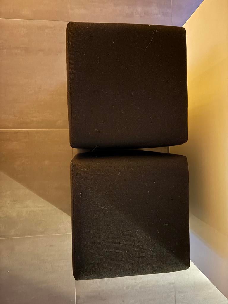 Set van 2 zwarte hockers / nachtkastjes, Huis en Inrichting, Banken | Voetenbanken en Poefen, Ophalen, Minder dan 50 cm, Gebruikt