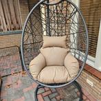 Egg stoel met nieuw taupe kussen en metalen frame, Ophalen of Verzenden, Nieuw, Twee